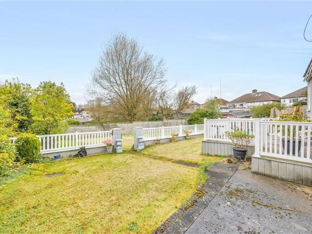 550,000 | 33 Shantalla Drive, Beaumont, Dublin 9 Smith & Butler Estates 4993 MyHome. Ie Residential