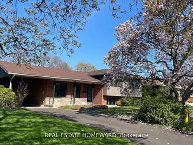 33 Strathcona Drive, St. Catharines, ON, L2M 2A8 house for sale | Listing ID X13162 | Royal LePage