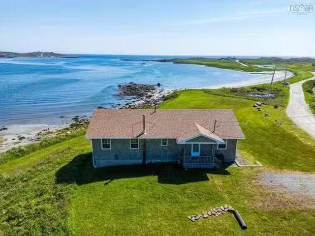 33 Sunday Point Road, Kelleys Cove, NS, B5A 5G3 house for sa.