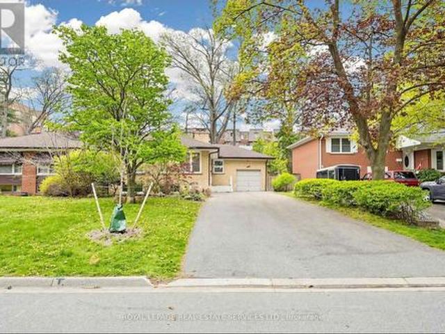 3009 O'Hagan Drive, Mississauga, ON, L5C 2C4 house for sale | Listing ID W13488 | Royal LePage