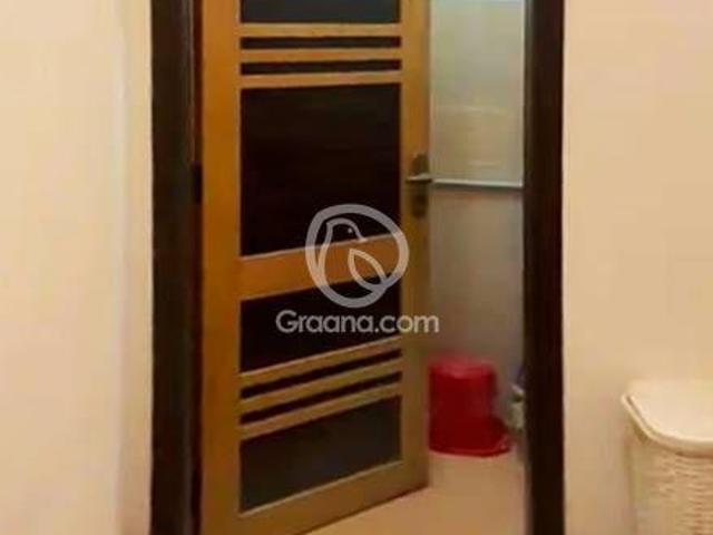 3000 Sq. Ft. Flat for sale