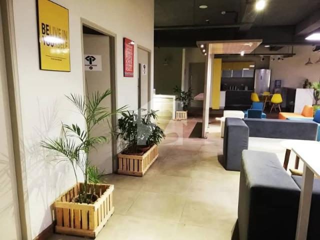 3000 Square Feet Floor For Rent In Gulberg