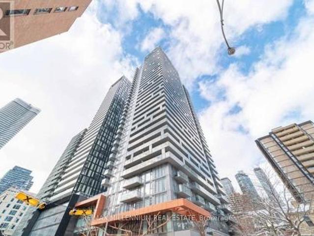 3001 28 Wellesley Street E, Toronto, ON, M4Y 1G3 lease for lease | Listing ID C13476 | Royal LePage