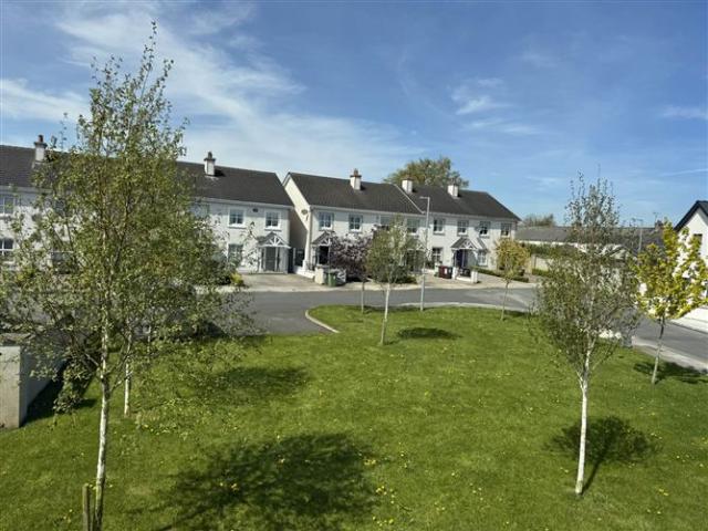 300,000 | 12 Cuirt Naomh Mhuire, Louth, County Louth Michael Lavelle Estate Agents 4996 MyHome. Ie Residential
