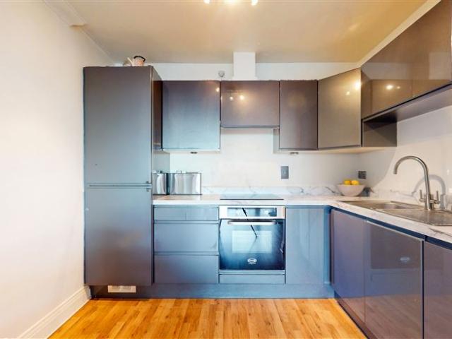 300,000 | 218 Hampton Square, Navan Road, Dublin 7 Leonard Wilson Keenan 4993 MyHome. Ie Residential