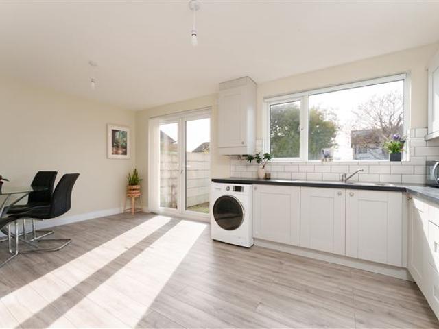 300,000 | 30 Glenfield Drive, Clondalkin, Dublin 22 Conerney Estate Agents 4994 MyHome. Ie Residential
