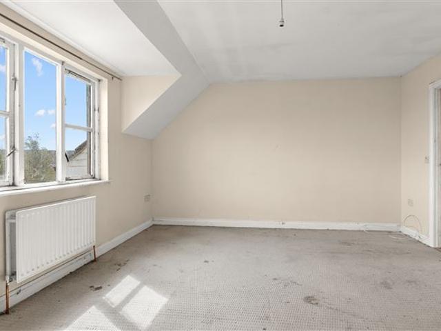 300,000 | 31 Ath Lethan, Racecourse Road, Dundalk, Co. Louth Sherry FitzGerald Carroll 5021 MyHome. Ie Residential
