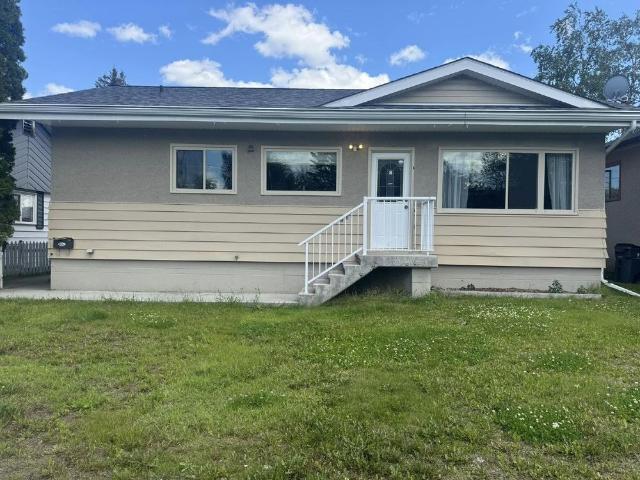 300 110 150 Lyon Street 1