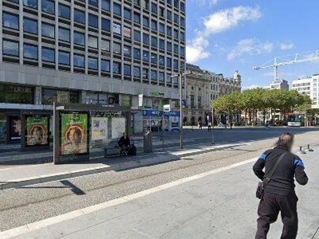 300 501 m2 office space for rent in Stad Antwerp