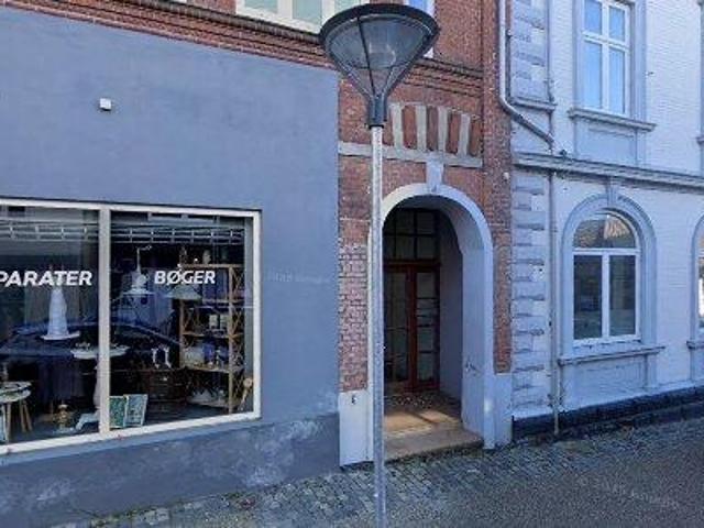 300 660 m2 office space for rent in Hobro