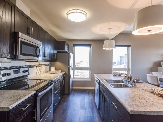 300 Assiniboine 1 Bedroom Apartment for Rent at 300 Assiniboine Ave, Winnipeg, MB R3C 0T1 Downtown Winnipeg