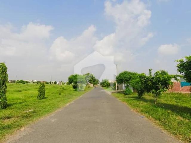 300 kanal land on near to neela dullah interchange on main chakwal road moza dhoke parwana