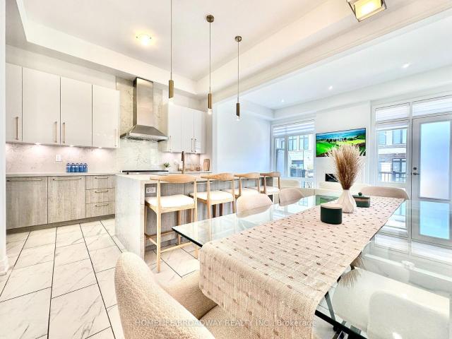 300 King Road, Richmond Hill | 3Beds/4Bath, Townhouse, $1,550,000 | Condos. Ca