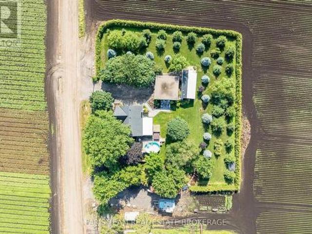 300 Juliana Road, King, ON, L3Y 4V9 farm for sale | Listing ID N13636 | Royal LePage