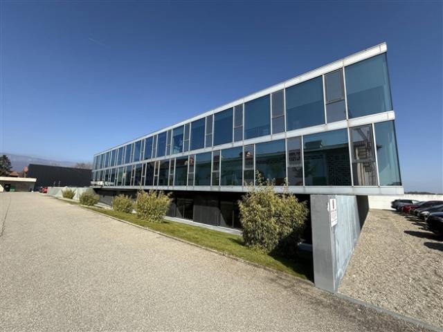 300 m2 großes, teilbares Büro im Heiligen Land