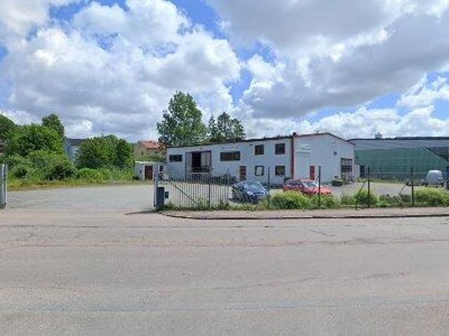 300 m2 lager uthyres i Norra hisingen