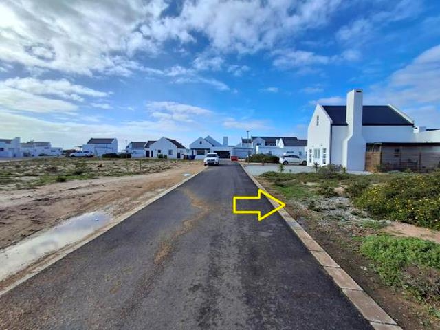 300 m² Land available in Britannia Bay