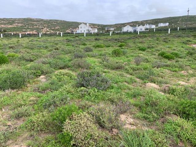 300 m² Land available in St Helena Views