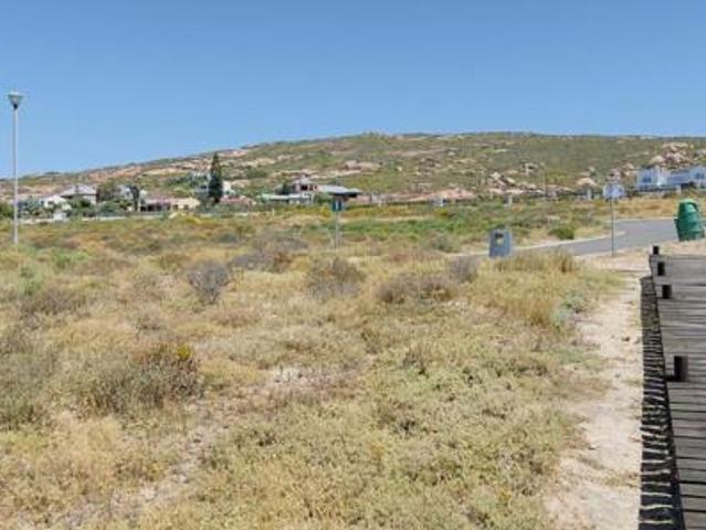 300 m² Land available in St Helena Views