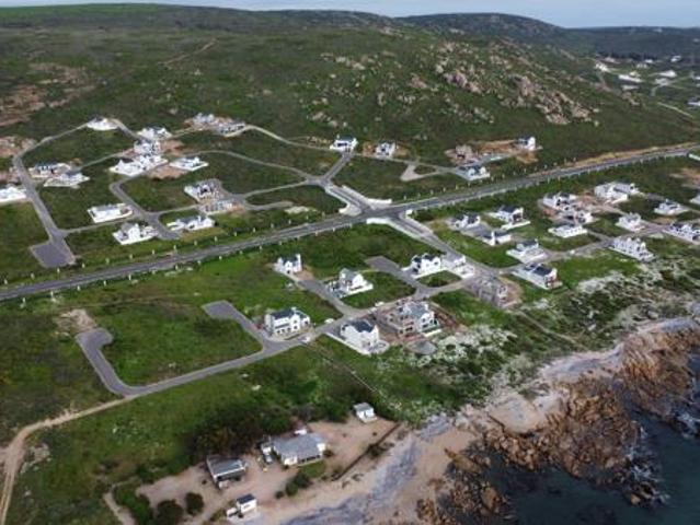 300 m² Land available in St Helena Views