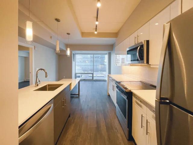 300 Main — Floor Plan H