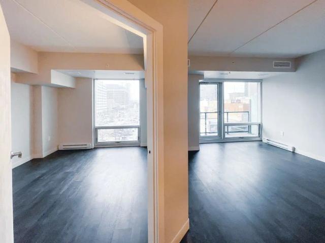 300 Main — Floor Plan J