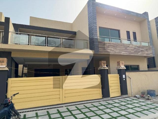 300 Square Yards House Ideally Situated In Askari 6