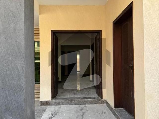 300 Square Yards House In Cantt For Sale At Good Location Askari 6