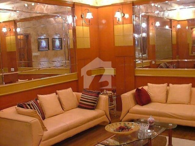 300 Square Yards Lease Well Maintained Bungalow Available For Sale In Gulshan E Iqbal Block 4 At Very Prime Location