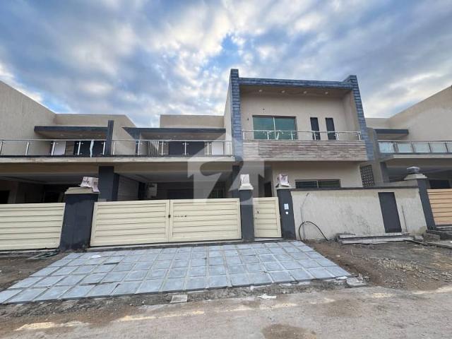 300 Sq Yards 5 Bed SU HOUSE For Sale In Askari 6, Karachi