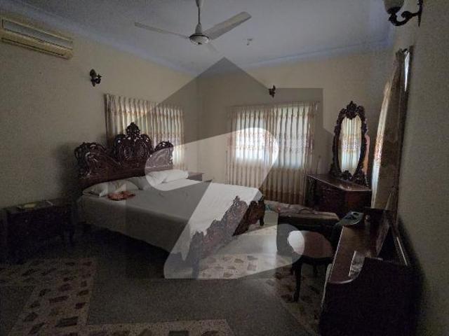 300 Sq Yards, Bungalow For Sale DHA Phase 4