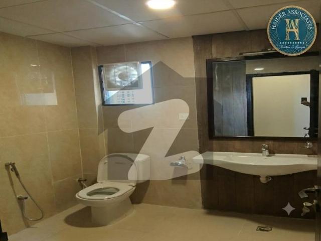 300 Sq Yds Luxury 5 Bedroom SU House For Rent In Askari 6