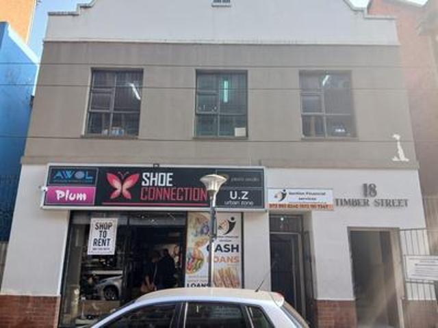 300 sqm retail shop to let in piete.