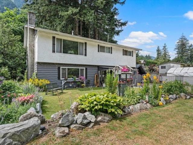 300 Robertson Crescent, Hope, BC, V0X 1L4 house for sale | Listing ID R3140 | Royal LePage