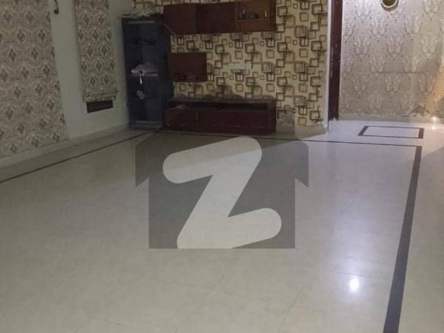 300 yarda bangalow for rent