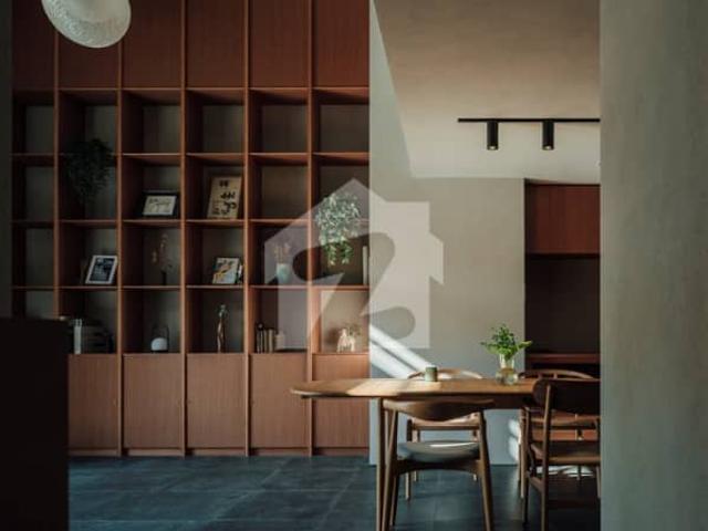 300 Yards Commercial Use Independent Bungalow For Rent Having Carpeted Space Of 4000 Sqft Suitable For Call Centers Software Houses Or Any Other Kind Of Business In Block 6 PECHS Off Shahrah E Faisal | Office For Rent