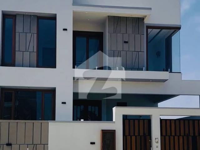 300 Yards Brand New Top Quality Construction Available For Sale