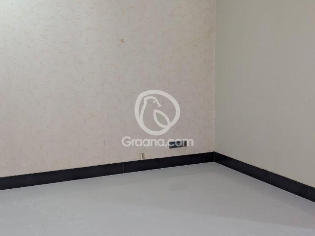 300 Yd² House for Rent