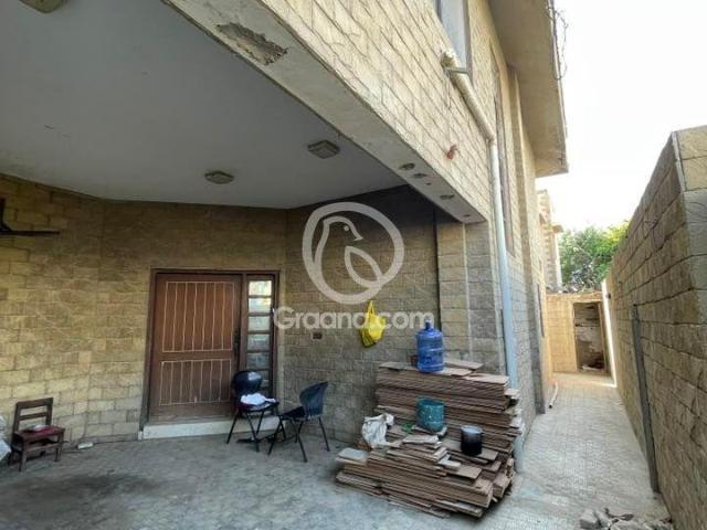 300 Yd² House for Sale