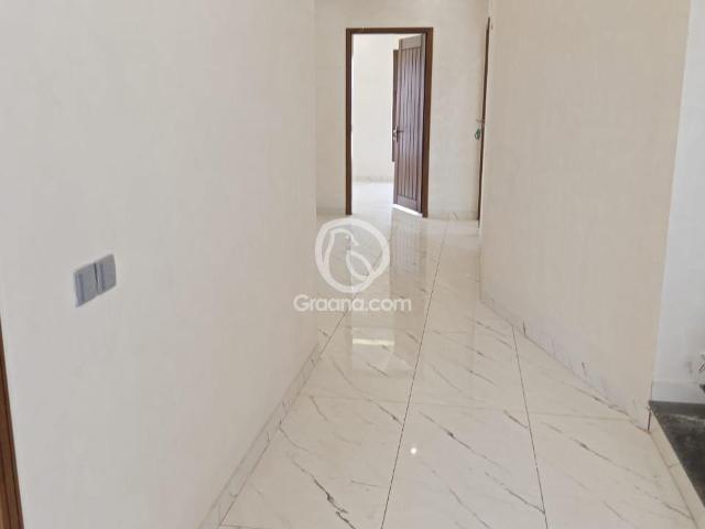 300 Yd² House for Sale