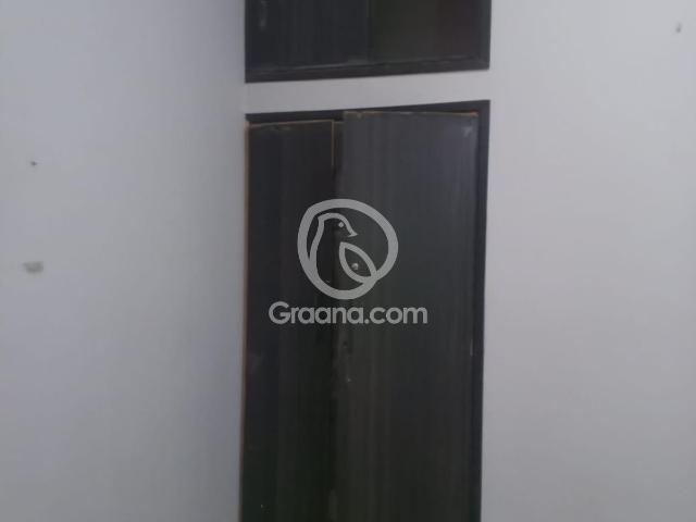 300 Yd² Lower portion for Rent