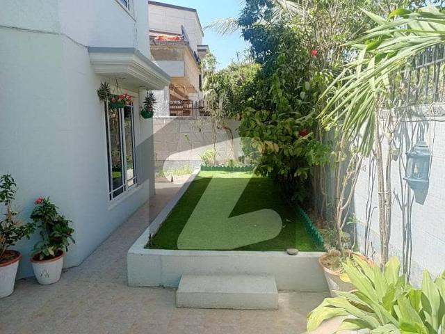300 Yds Bungalow For Sale DHA Phase 4 Prime Location Near Rehman Masjid