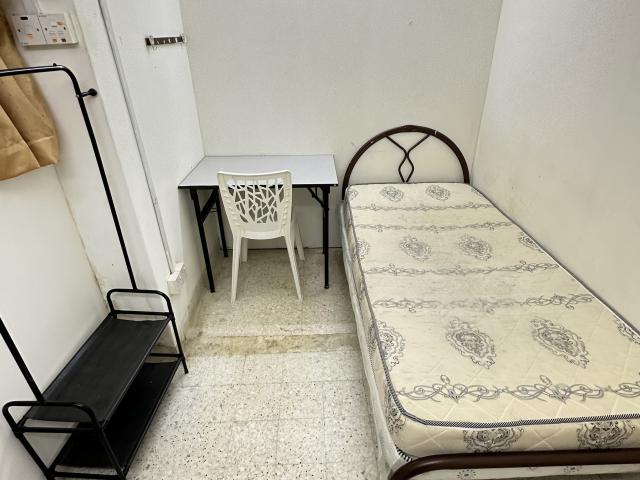[300m to LRT | RM1 For 1st Month Rental | Promo ] ️ Landed House Single Room at Subang ‼️