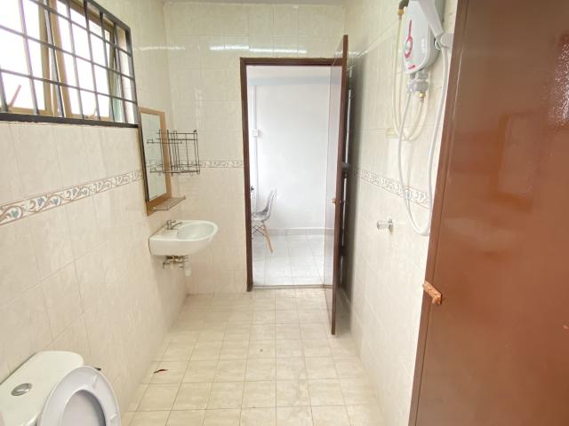 300MBPS internet! Near Lotus, Setiawalk, IOI Mal, Taman Perindustrian Puchongl Middle room for rent at Taman Mutiara Pu