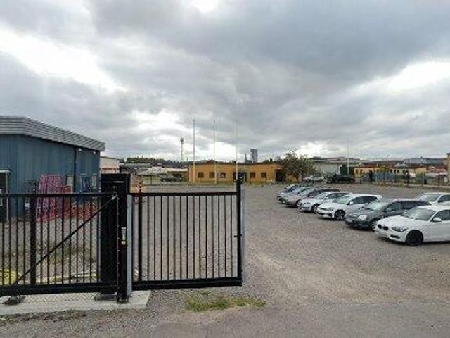 3010 m2 lager uthyres i Linköping