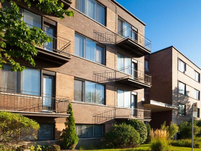3010 Avenue Van Horne