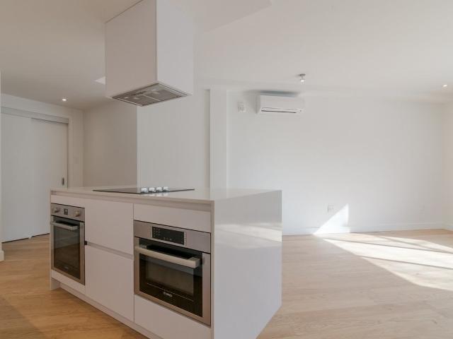 3010 3014 Van Horne 1 Bedroom Apartment for Rent at 3014 Av Van Horne, Montréal, QC H3S 1R2 Parc Kent