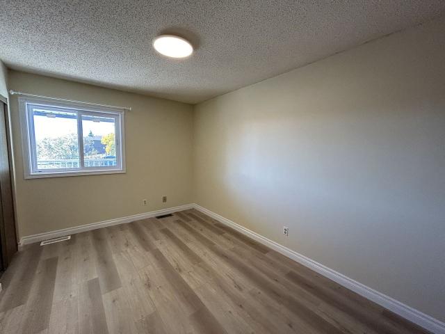 301 10136 160 Street Northwest 1 Bedroom Apartment for Rent at 11452 160 St Nw, Edmonton, AB T5M 3Y7