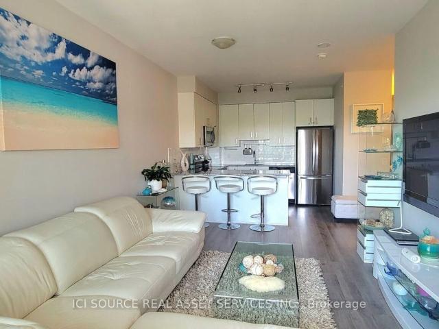 301 11 Yonge Street, Richmond Hill | For Sale @ $619,777 | Condos. Ca