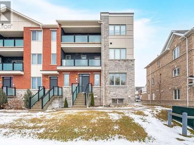 301 1 Dragonfly Avenue, Pickering, ON, L1X 0H5 townhouse for sale | Listing ID E12040 | Royal LePage